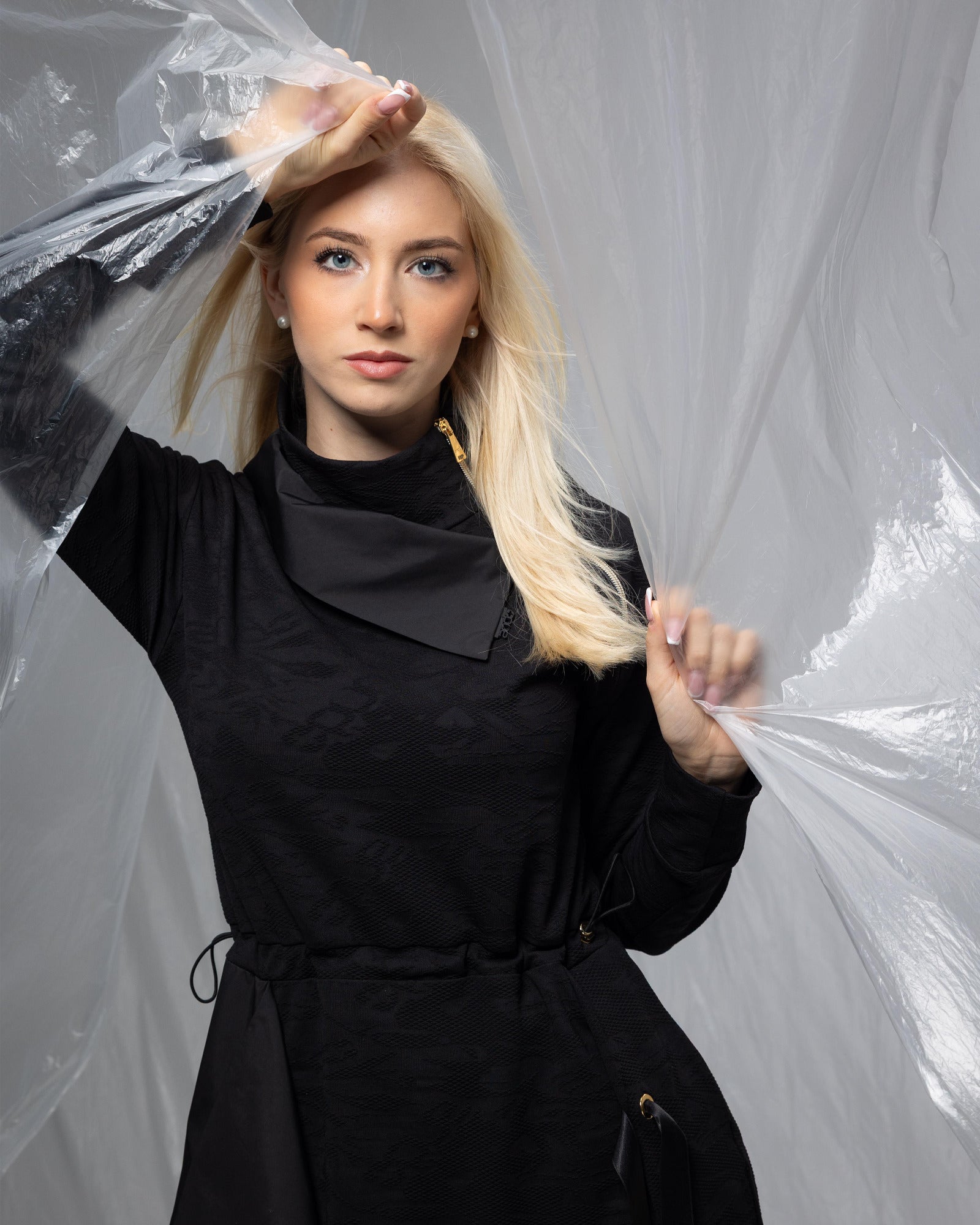 andASTRID ženska obleka - BEŽ/ZLATA/KOLEKCIJA